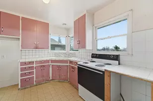 1127 W 19th St, Merced, CA 95340 - Photo 10