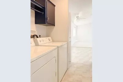 E Yosemite #8, Manteca, CA 95336 - Photo 14