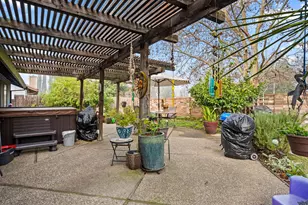 7013 Tiant Way, Elk Grove, CA 95758 - Photo 16