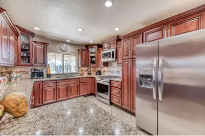 25540 Lynn Place #B, Madera, CA 93638 - Photo 8