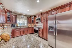 25540 Lynn Pl, Madera, CA 93638 - Photo 8