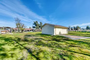 25540 Lynn Pl, Madera, CA 93638 - Photo 28