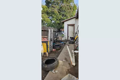 832 W 9th Street, Merced, CA 95341 - Photo 20