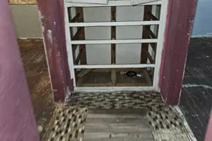 832 W 9th St, Merced, CA 95341 - Photo 32