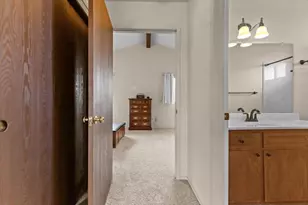 1432 Driftwood Way, Manteca, CA 95337 - Photo 34