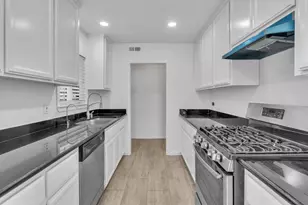 7467 Center Pkwy, Sacramento, CA 95823 - Photo 20