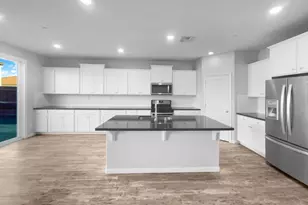 8416 Tapies Way, Elk Grove, CA 95624 - Photo 2