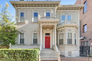 915 11th St, Sacramento, CA 95814 - Photo 1