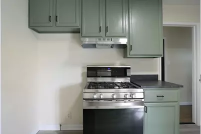 32 S Corinth Avenue, Lodi, CA 95242 - Photo 20