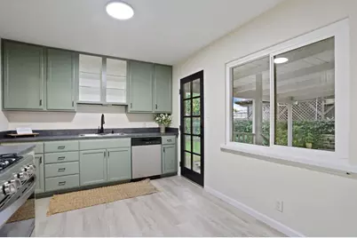 32 S Corinth Avenue, Lodi, CA 95242 - Photo 22