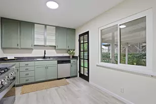 32 S Corinth Ave, Lodi, CA 95242 - Photo 22