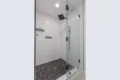 6821 Silverthorne Circle, Sacramento, CA 95842 - Photo 24