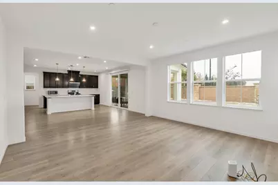 10398 Costa Nova Circle, Elk Grove, CA 95757 - Photo 16