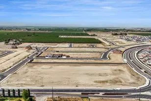 2793 S Main St, Manteca, CA 95337 - Photo 10