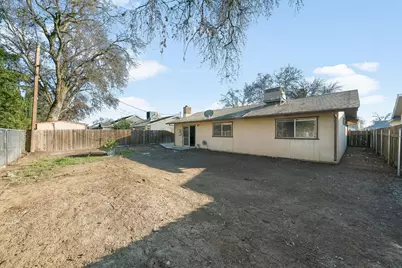 1335 Molly Avenue, Woodland, CA 95776 - Photo 36