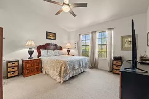 8475 Camino Vista Way, Elk Grove, CA 95624 - Photo 14