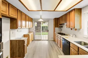 135 River Chase Cir, Sacramento, CA 95864 - Photo 18