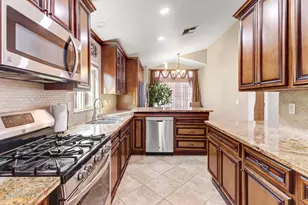 5118 Emerald Fell Ct, Antelope, CA 95843 - Photo 18