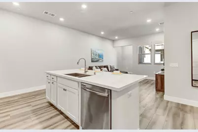 1661 Spring Street #411, Davis, CA 95616 - Photo 12