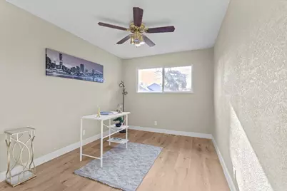 221 W Pearl Avenue, Stockton, CA 95207 - Photo 20