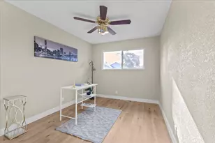 221 W Pearl Ave, Stockton, CA 95207 - Photo 20