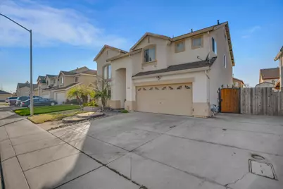 9185 N Rochester Avenue, Delhi, CA 95315 - Photo 2