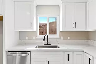 990 Shawnan Dr, Turlock, CA 95380 - Photo 16