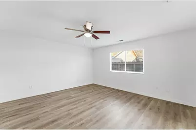 2208 Sunmist Lane, Modesto, CA 95355 - Photo 24