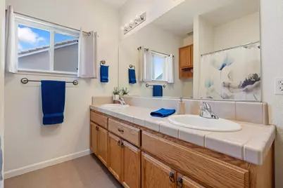 2730 Explorer Way, Turlock, CA 95382 - Photo 48