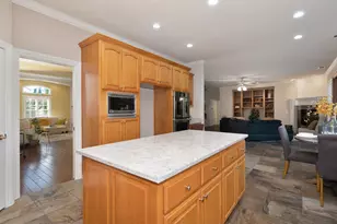 98 Painted Rock Pl, Folsom, CA 95630 - Photo 10