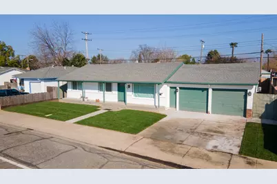 833 S Holly Drive, Lodi, CA 95240 - Photo 4