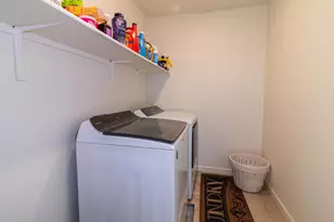 130 Bywell Bridge Cir, Sacramento, CA 95823 - Photo 18