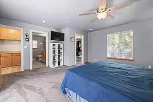 3077 Bertis Dr, Sacramento, CA 95821 - Photo 26