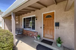 3077 Bertis Dr, Sacramento, CA 95821 - Photo 4