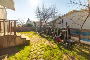 216 California Loop, Sacramento, CA 95823 - Photo 12