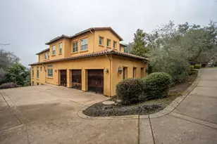 8920 N Seville Cir, Granite Bay, CA 95746 - Photo 10