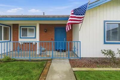 2926 Snowbrook Court, Stockton, CA 95219 - Photo 2