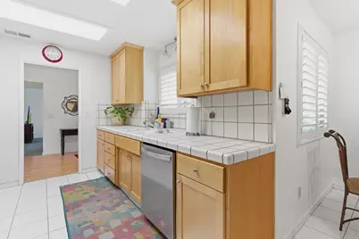 2926 Snowbrook Court, Stockton, CA 95219 - Photo 18