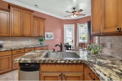 5830 Mariposa Avenue, Citrus Heights, CA 95610 - Photo 22