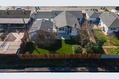 833 Holly Drive, Lodi, CA 95240 - Photo 8