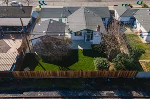 833 Holly Dr, Lodi, CA 95240 - Photo 8