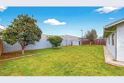 2405 NE Bucknell Street, Turlock, CA 95382 - Photo 32