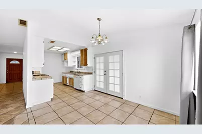 2405 NE Bucknell Street, Turlock, CA 95382 - Photo 10