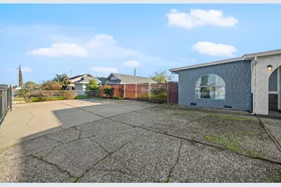 7922 35th Avenue, Sacramento, CA 95824 - Photo 46