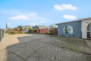 7922 35th Ave, Sacramento, CA 95824 - Photo 46