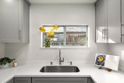 7922 35th Avenue, Sacramento, CA 95824 - Photo 18