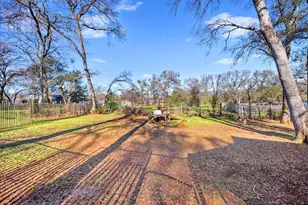 10585 Joeger Rd, Auburn, CA 95602 - Photo 26