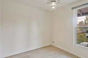 506 Roundtree Ct, Sacramento, CA 95831 - Photo 16