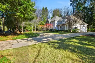 13065 Somerset Dr, Grass Valley, CA 95945 - Photo 2