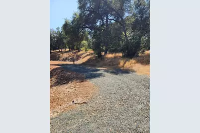 681 Foresthill Avenue, Auburn, CA 95603 - Photo 2